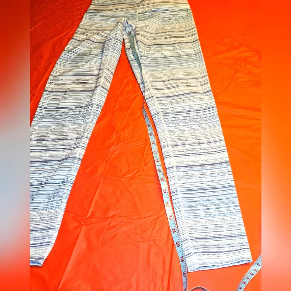 D.Y.I. Define Your Inspiration High Waisted Stripe Leggings szM Blue Gray White - Picture 6 of 8